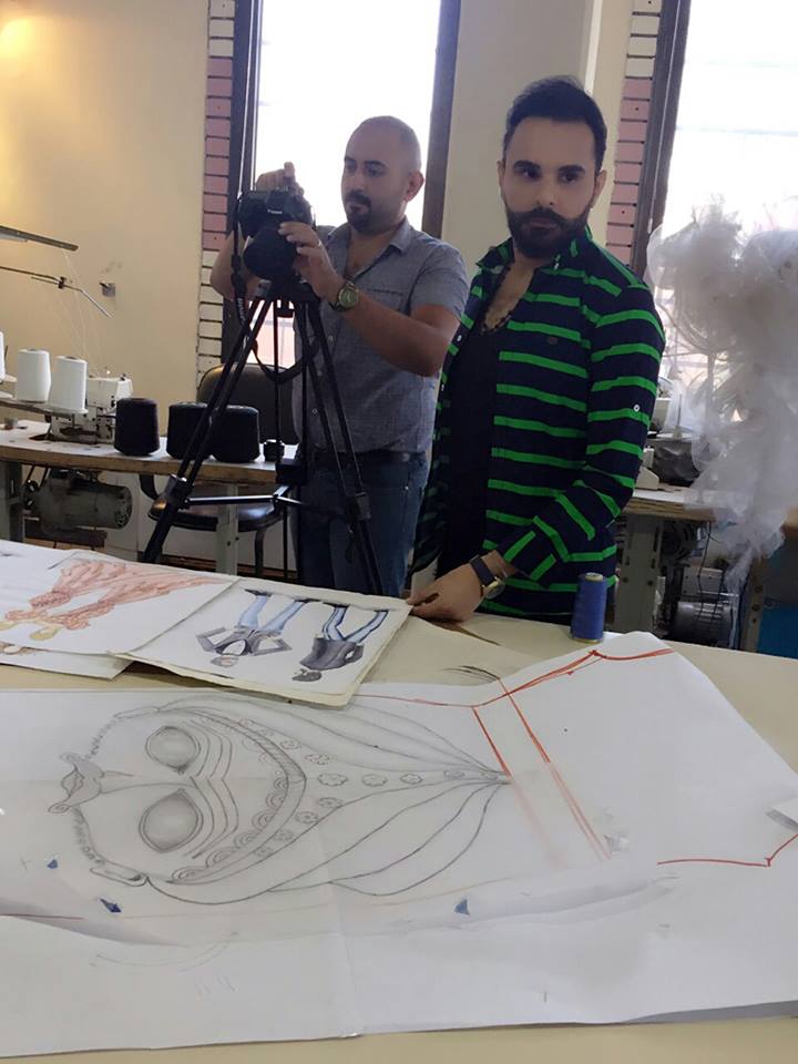 You are currently viewing Dar Iraqi fashion photographer in a report to the Agency (yalaa) News