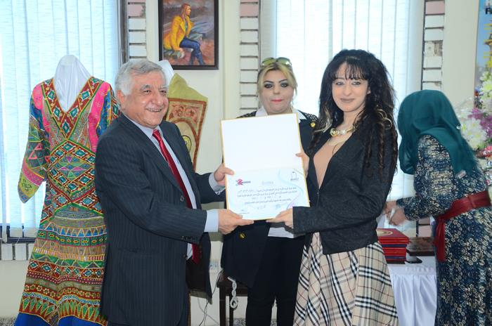 Read more about the article “Training Fashion Center ” Students come out in the court of the Iraqi Fashion