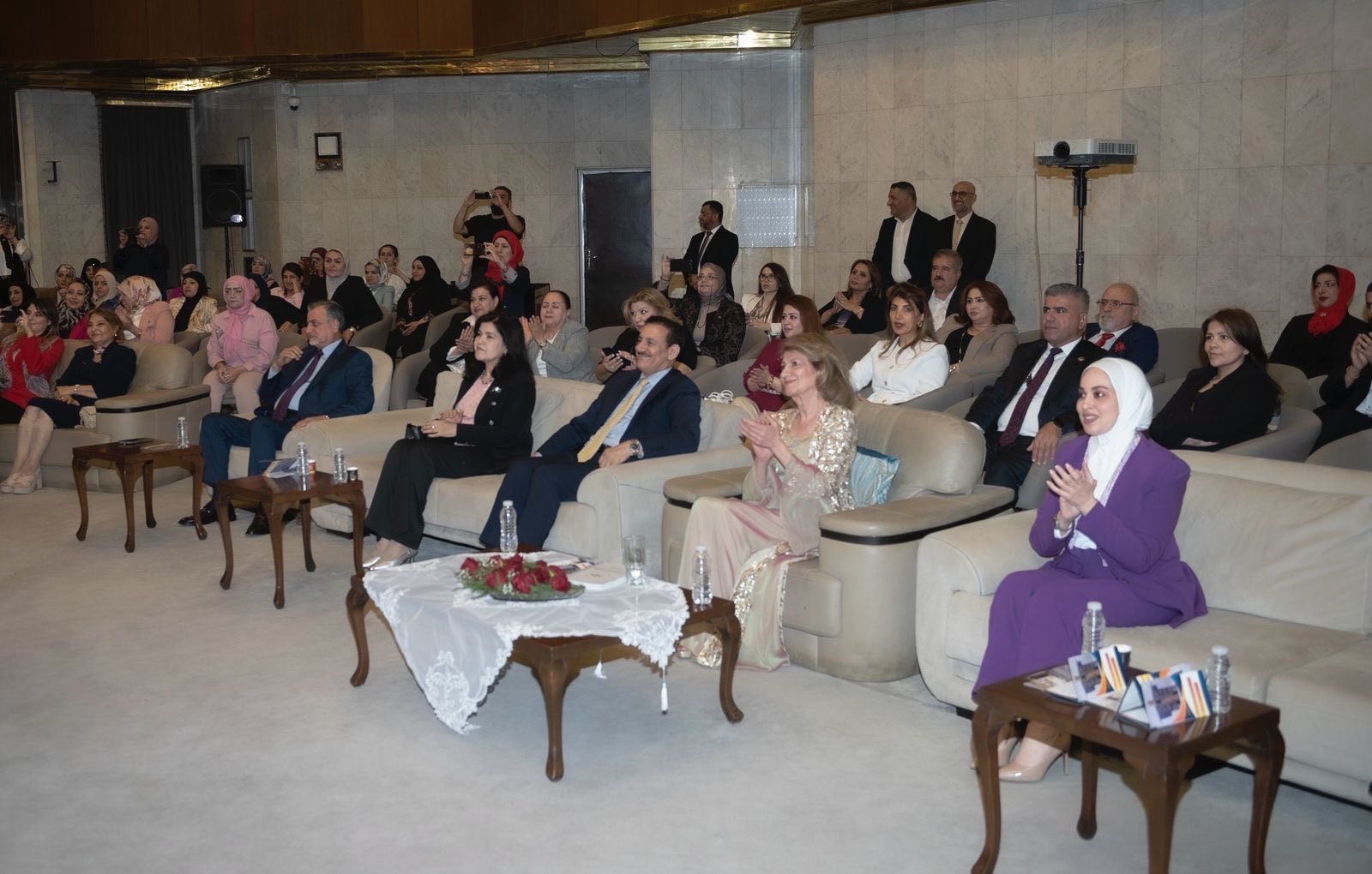 You are currently viewing The Iraqi House of Fashion celebrates the First Lady in a distinguished cultural heritage event.