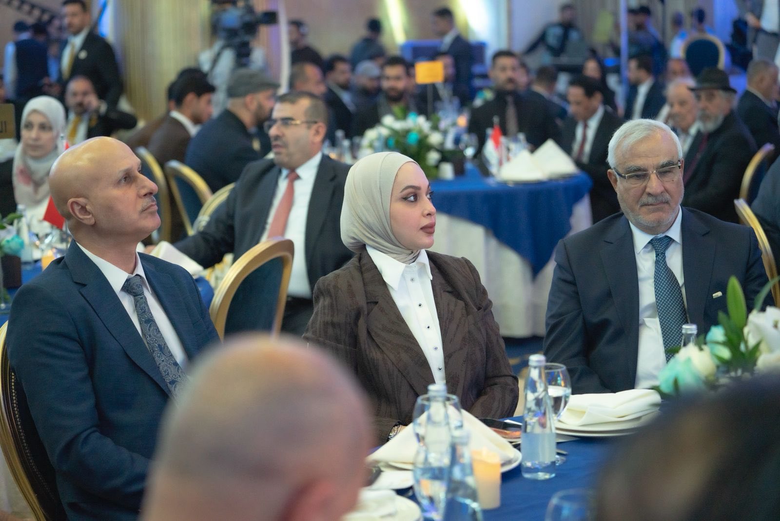 You are currently viewing الدار العراقية للأزياء تخطف الأنظار في ختام مهرجان الإبداع