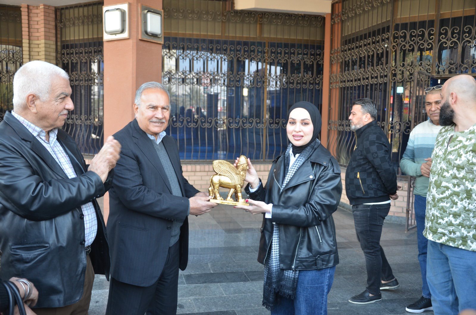 You are currently viewing فريق “لاماسو” يحلّ ضيفاً على الدار العراقية للأزياء